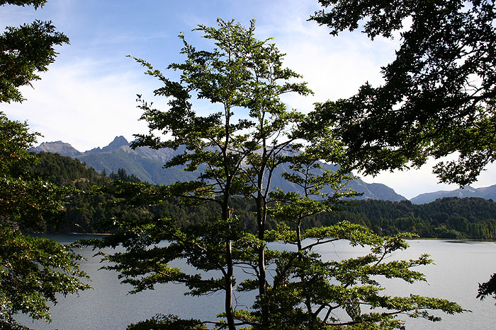 AR0408JH05_Lago_Nahuel_Huapi_Aldabaran_Balconey_1.jpg [© Last Frontiers Ltd]