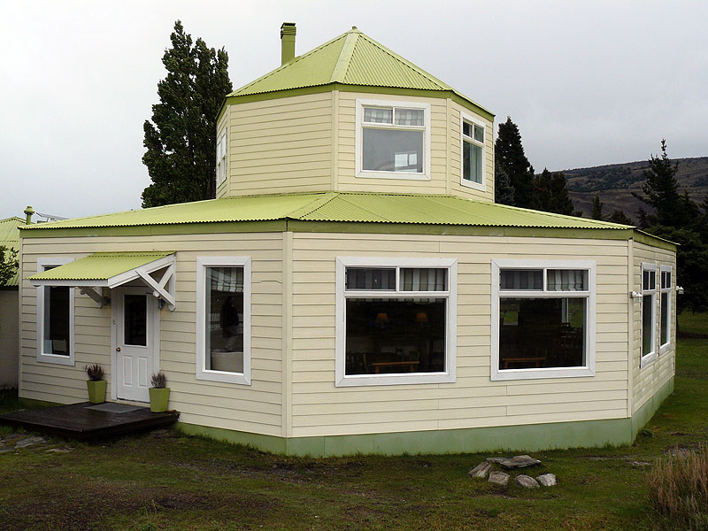 AR1016NL649_calafate-estancia-cristina-hexagon.jpg [© Last Frontiers Ltd]