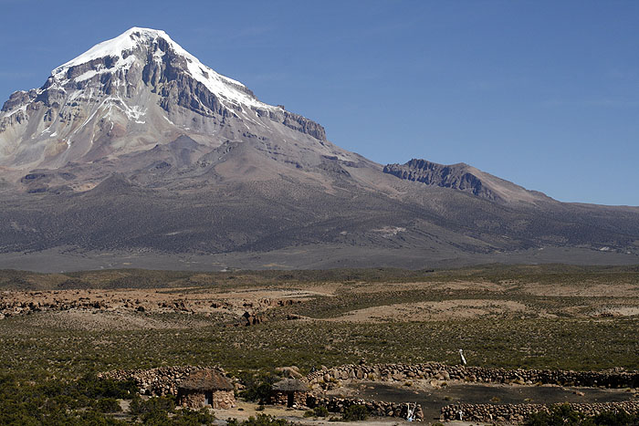 BO0508EM1022_sajama-volcano.jpg [© Last Frontiers Ltd]