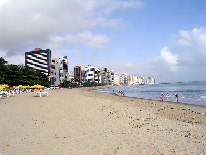 BR0405RJ002_fortaleza_beach.jpg [© Last Frontiers Ltd]