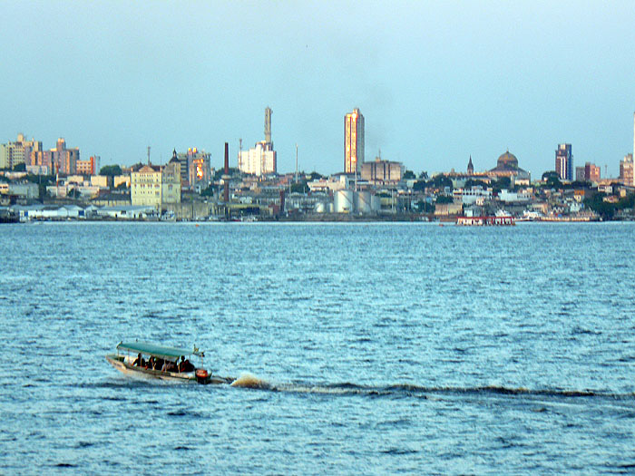 BR0808FP153_manaus.jpg [© Last Frontiers Ltd]