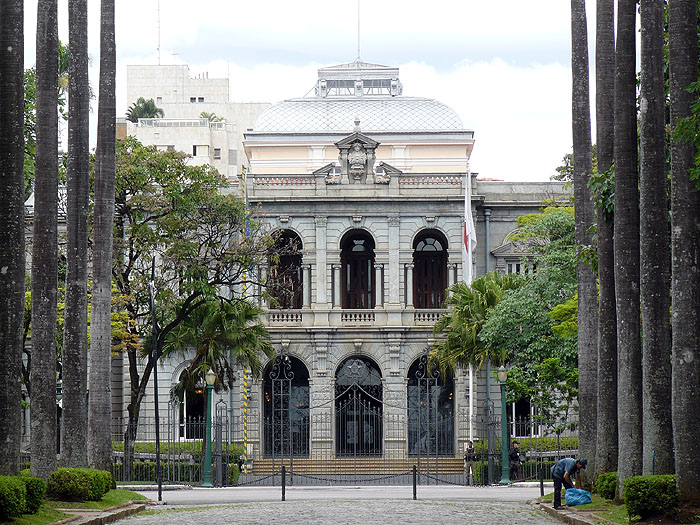 BR1009SM211_liberdade-square-belo-horizonte.jpg [© Last Frontiers Ltd]