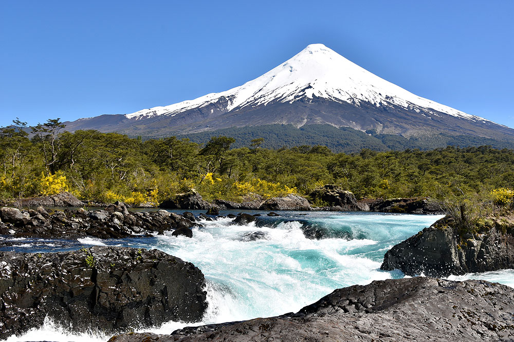 CL1119NS05_osorno-bookmark.jpg [© Last Frontiers Ltd]