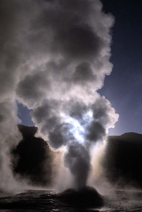 Mary_Moore_El_Tatio_Chile.jpg [© Last Frontiers Ltd]