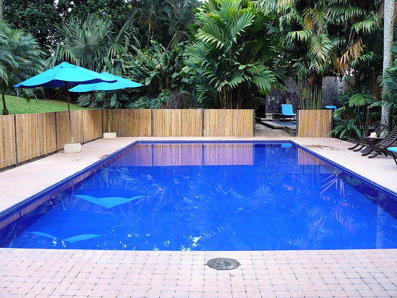 CO0517SM303_coffee-region-sazagua-pool.jpg [© Last Frontiers Ltd]