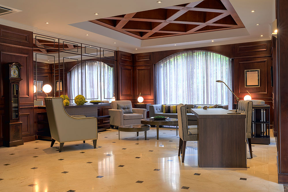 CO1218CJ18_park-10-lobby.jpg [© Last Frontiers Ltd]