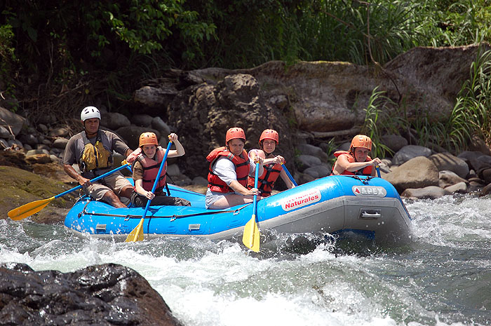 CR0508SM109_pacuare-rafting_37.jpg [© Last Frontiers Ltd]