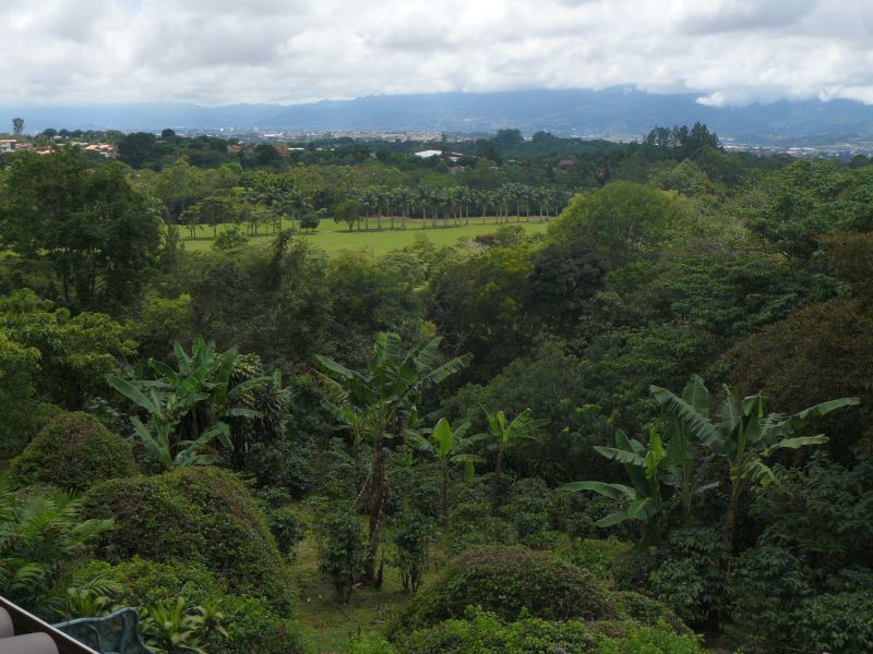 CR1014FD160_finca-rosa-blanca-view-central-valley.jpg [© Last Frontiers Ltd]