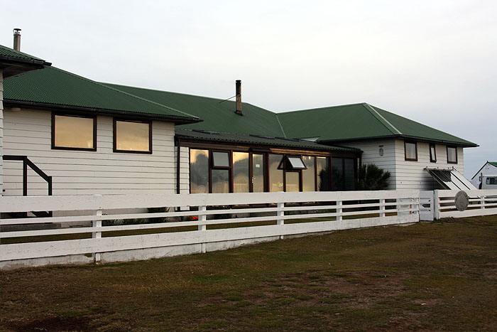 FK0310LD0646_sealion-lodge.jpg [© Last Frontiers Ltd]