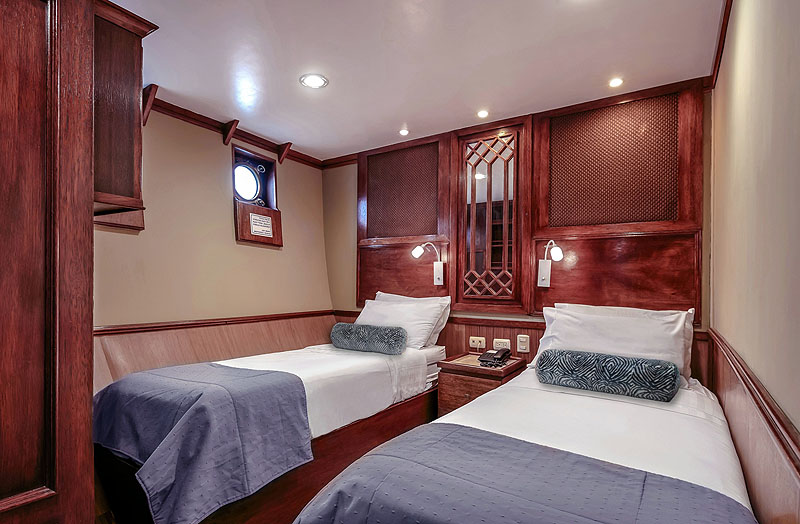 GP17QN007_grace-carolina-deck-twin-deluxe-stateroom.jpg [© Last Frontiers Ltd]