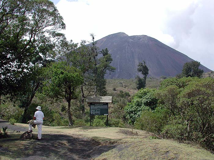 GU0402EP1001_Volcan_Pacaya.jpg [© Last Frontiers Ltd]