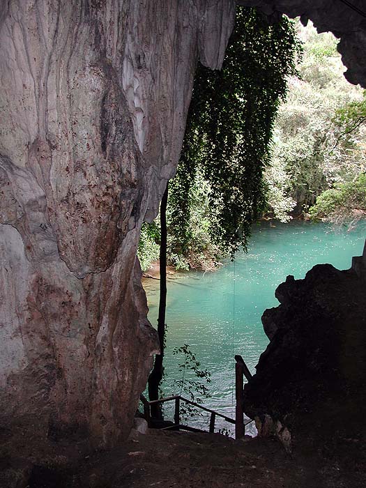 GU0402EP1216_Grutas_Lanquin.jpg [© Last Frontiers Ltd]