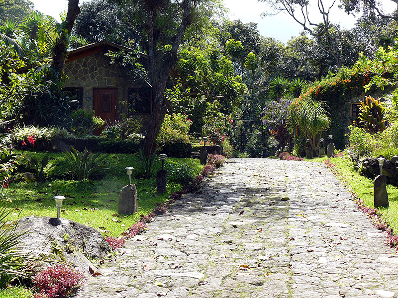 GU0911CB203_posada-santiago-lake-atitlan.jpg [© Last Frontiers Ltd]