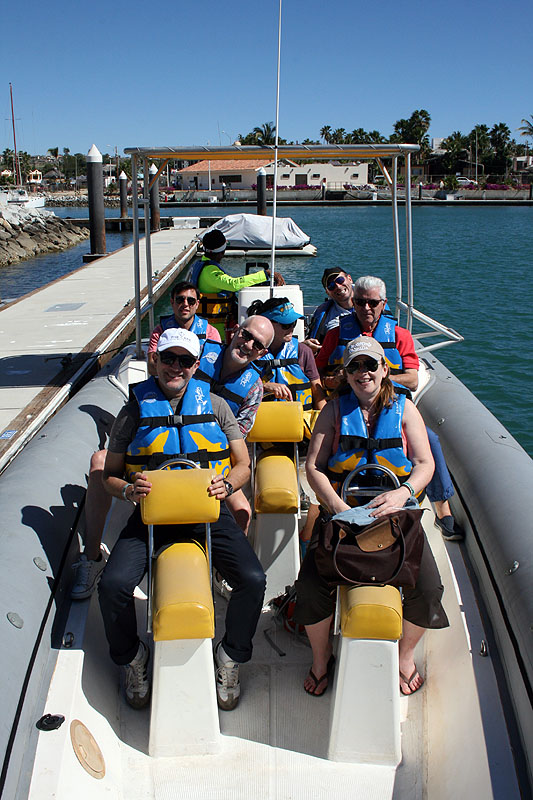 MX0116LD102_san-jose-humpback-whale-watching.jpg [© Last Frontiers Ltd]