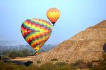 Balloons over Teotihuacn