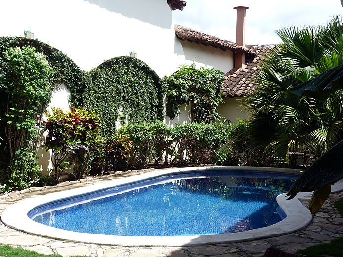 NI0913SM0827_patio-del-malinche-hotel-pool.jpg [© Last Frontiers Ltd]