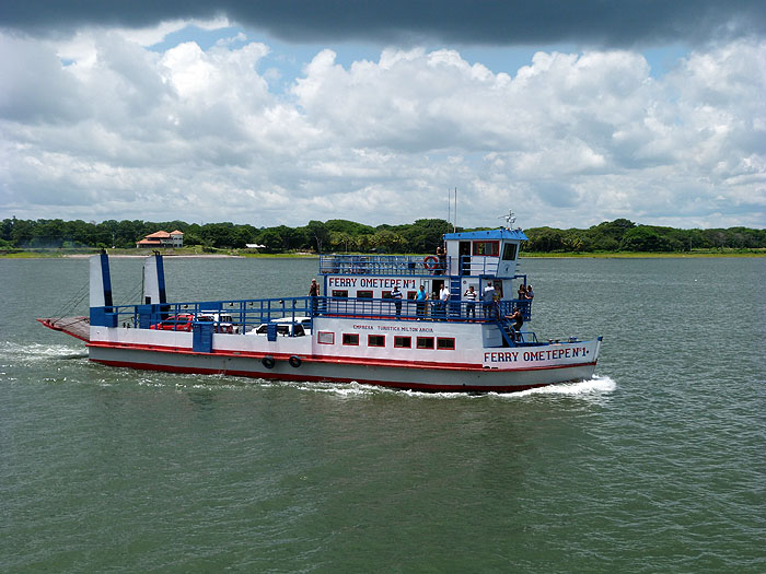 NI0913SM1001_ometepe-ferry.jpg [© Last Frontiers Ltd]