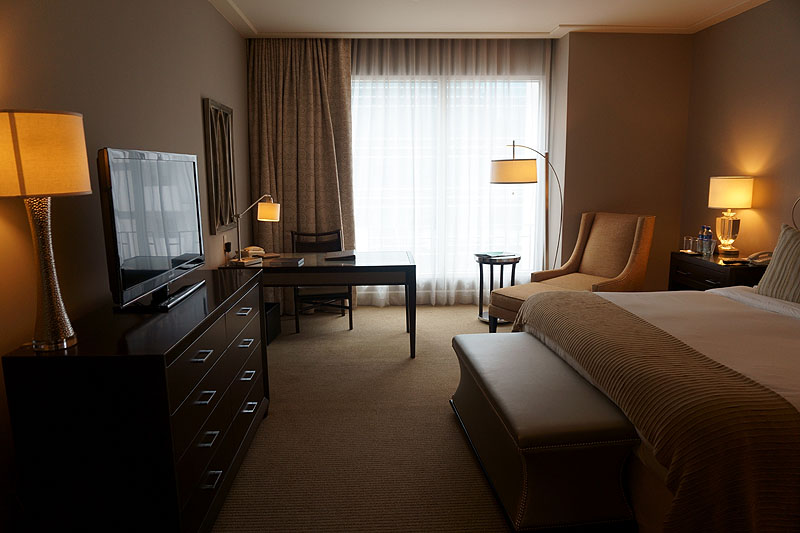 PA0418HG0581_bristol-executive-room.jpg [© Last Frontiers Ltd]