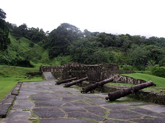 PA0906TM050_portobelo.jpg [© Last Frontiers Ltd]