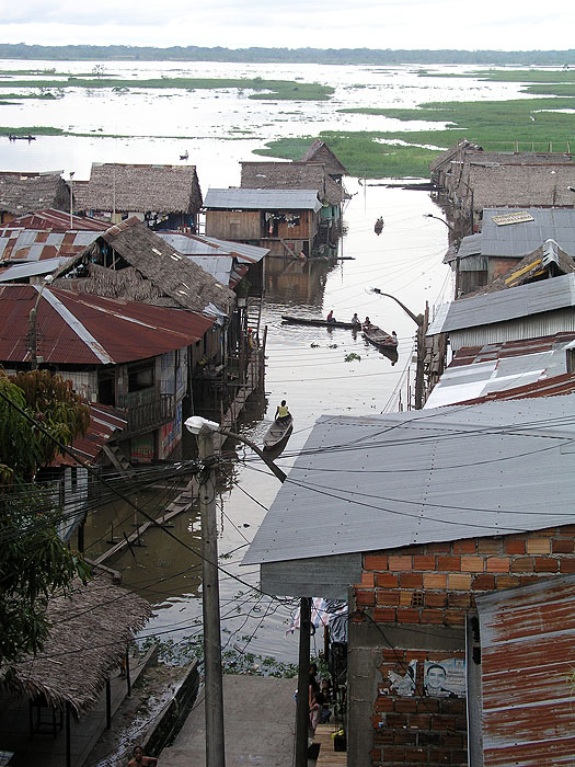 PE0407RB115_iquitos.jpg [© Last Frontiers Ltd]