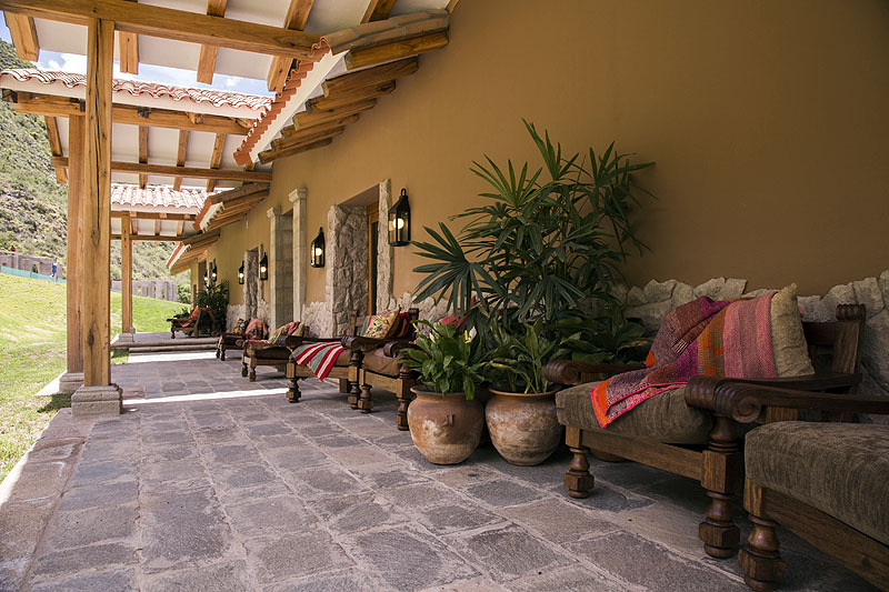 PE0513IT003_inkaterra-hacienda-urubamba-terrace.jpg [© Last Frontiers Ltd]