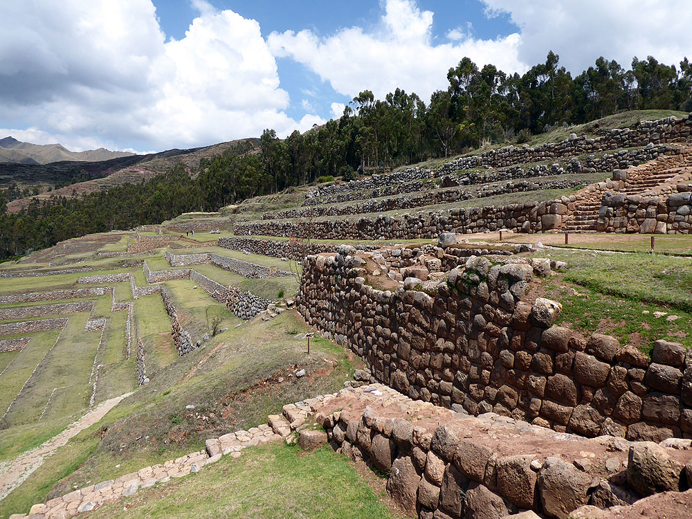 PE1018SM197_sacred-valley-chinchero.jpg [© Last Frontiers Ltd]