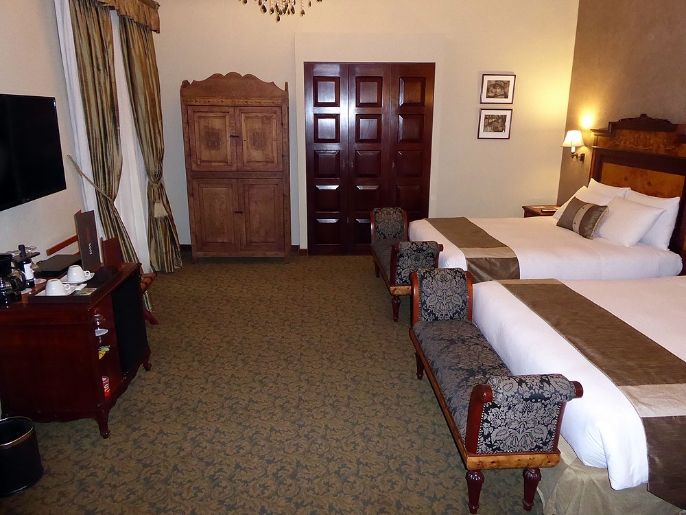 PE1018SM367_cusco-aranwa-deluxe-superior-twin-room.jpg [© Last Frontiers Ltd]