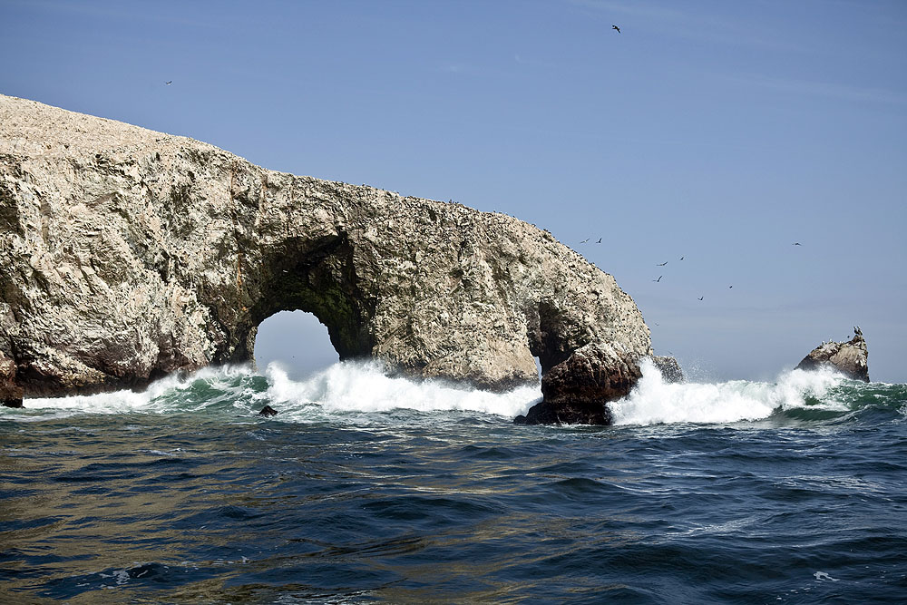 PE10PP007_ica-ballestas-islands.jpg [© Last Frontiers Ltd]