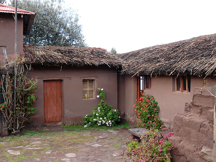 PE1109SM131_llachon-lake-titicaca.jpg [© Last Frontiers Ltd]