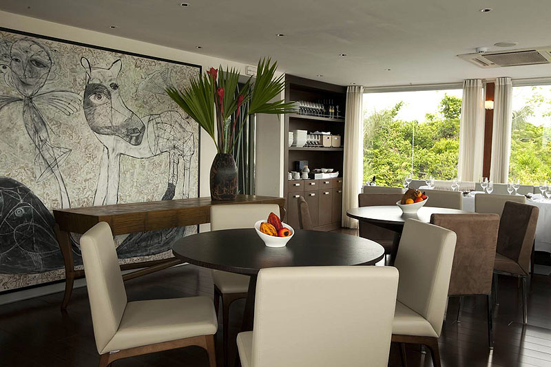 PE11AE11_mv-aria-dining-room.jpg [© Last Frontiers Ltd]