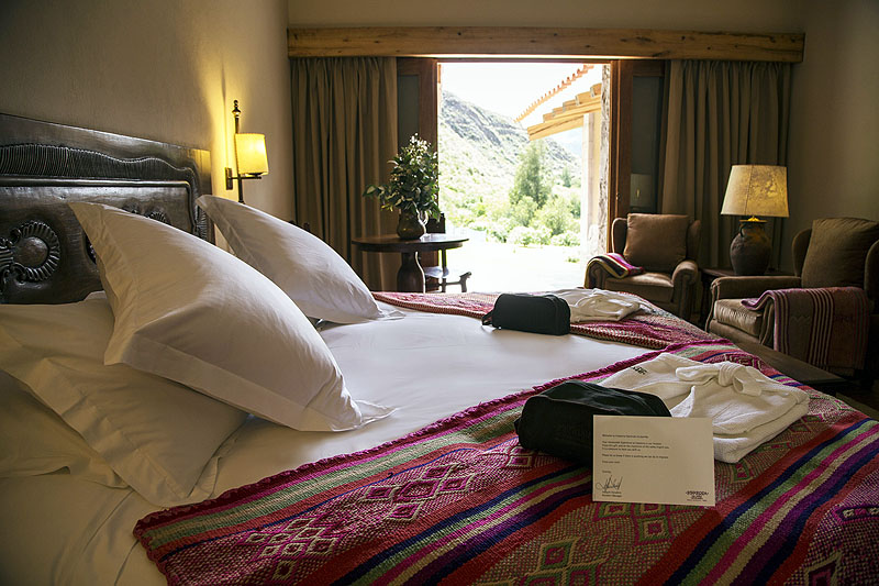 PE15IT001_hacienda-urubamba-bedroom.jpg [© Last Frontiers Ltd]